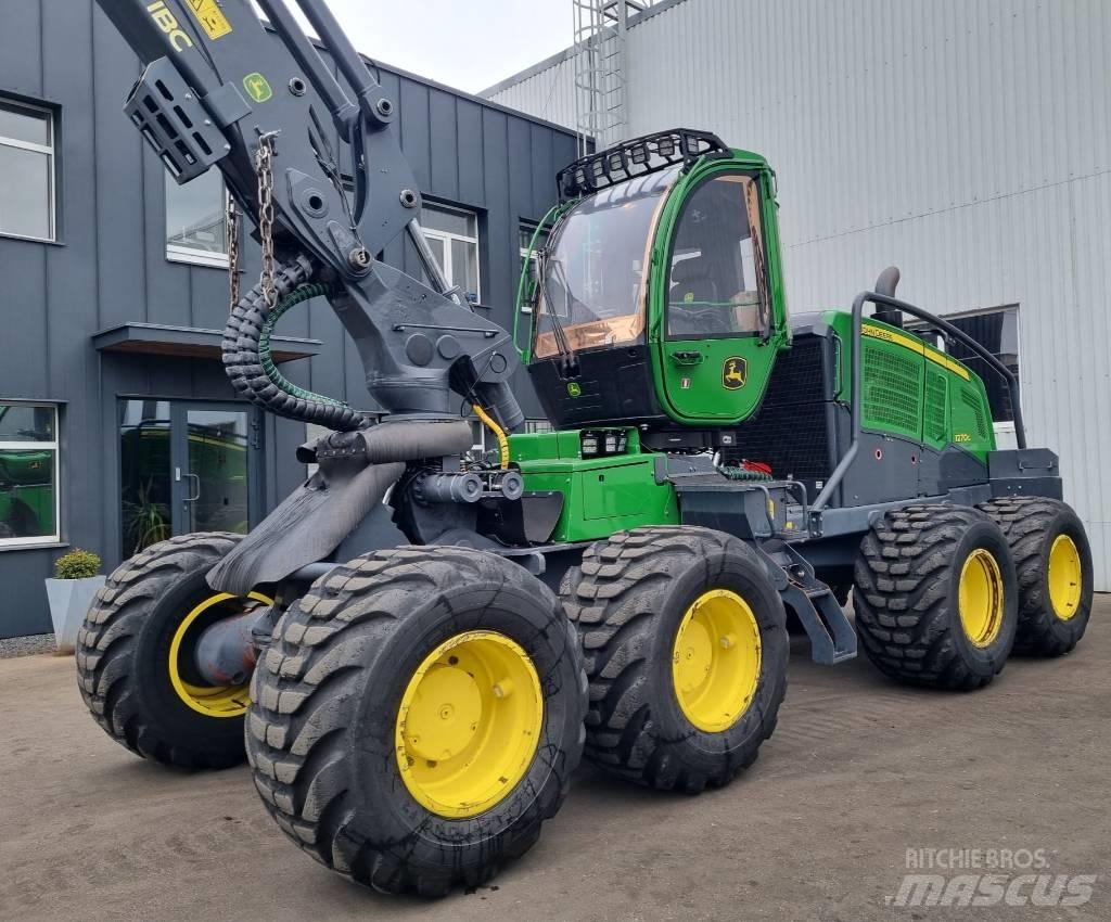 John Deere 1270 G Harvesteri