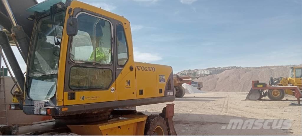 Volvo 180 Giratoria Ekskavatori uz riteņiem