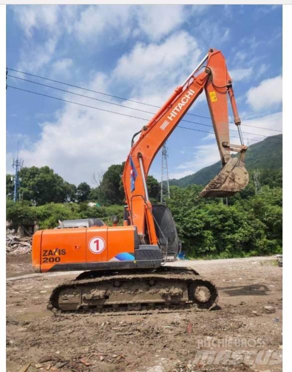 Hitachi EX 200-5 Kāpurķēžu ekskavatori