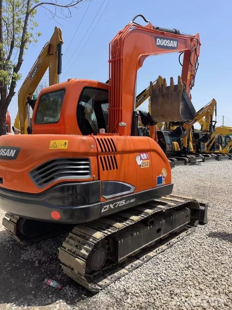 Doosan DX75 Mini ekskavatori < 7 t