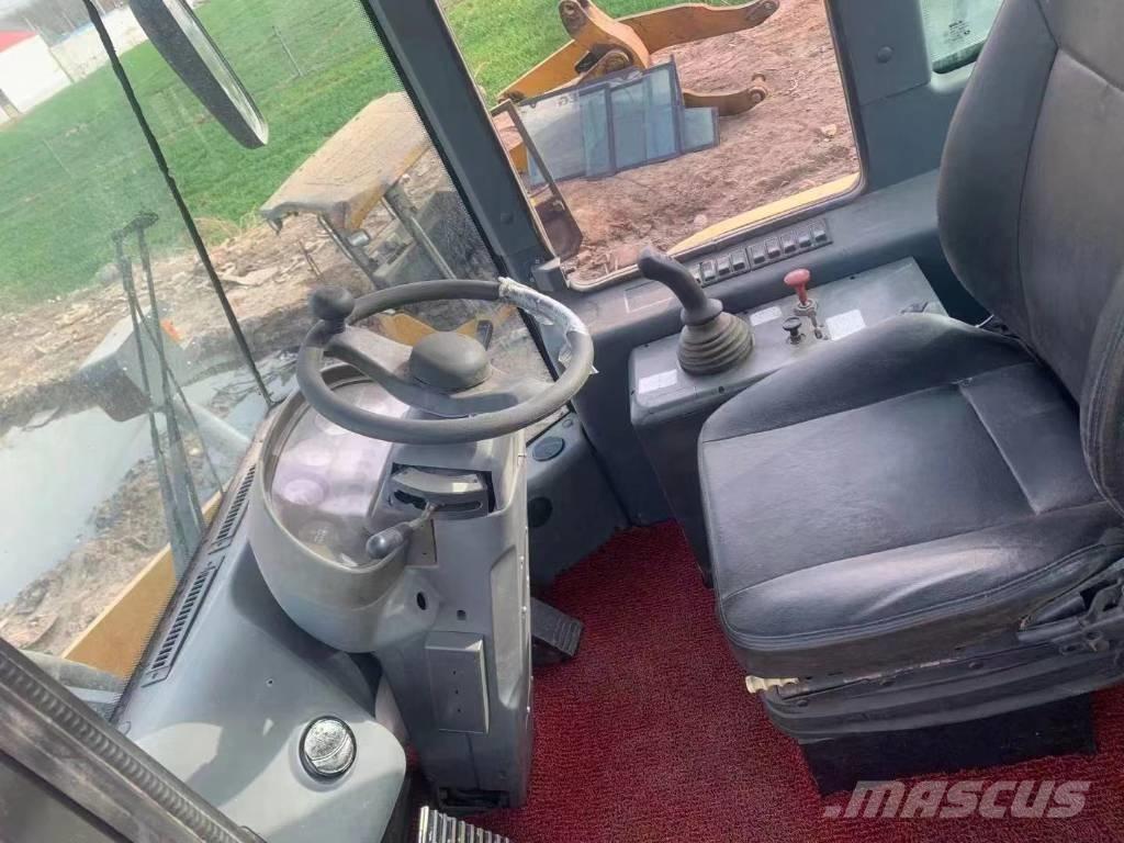 SDLG LG 956 L Iekrāvēji uz riteņiem