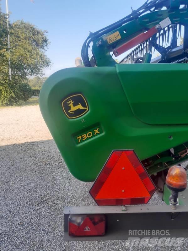 John Deere T 670 i Ražas novākšanas kombaini