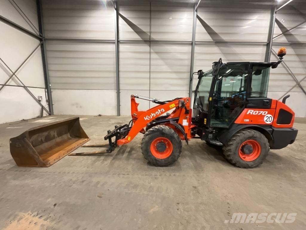 Kubota R 070 Iekrāvēji uz riteņiem