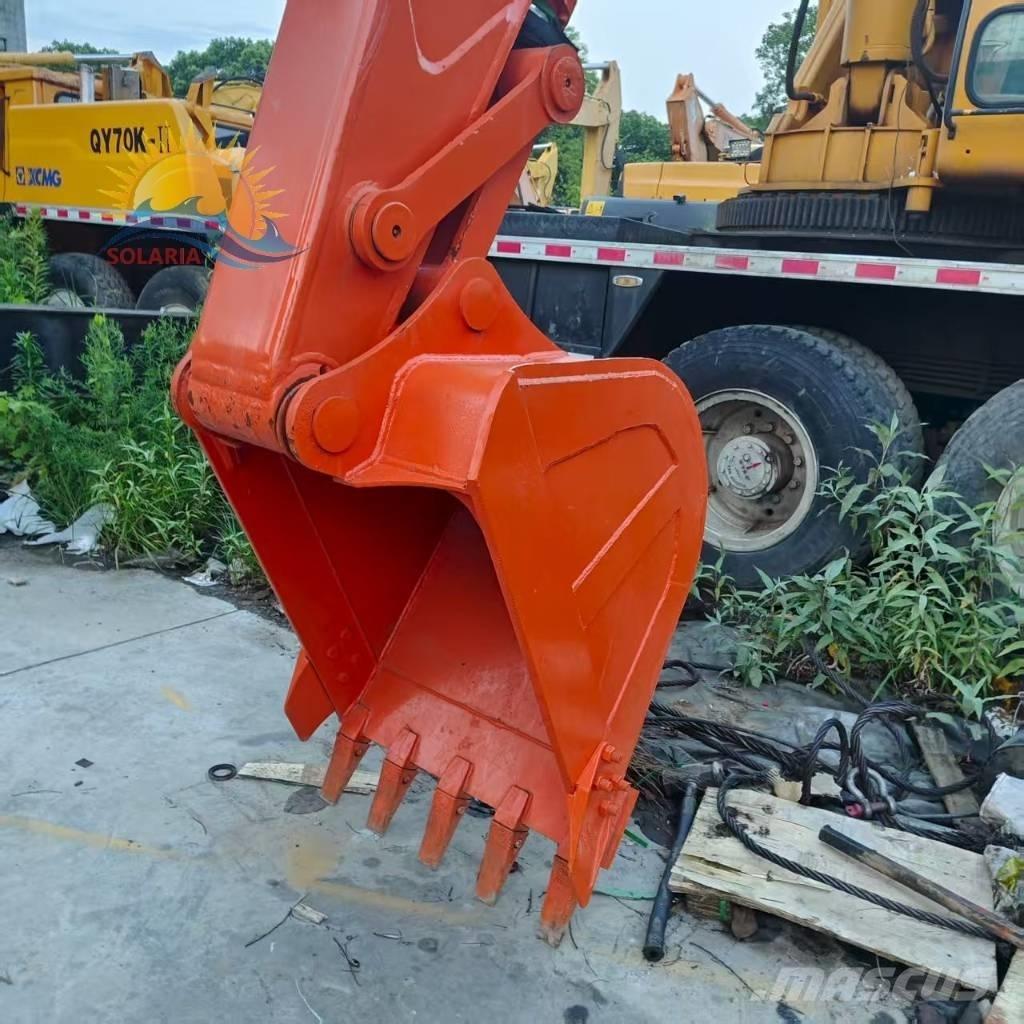 Hitachi zx120 Kāpurķēžu ekskavatori