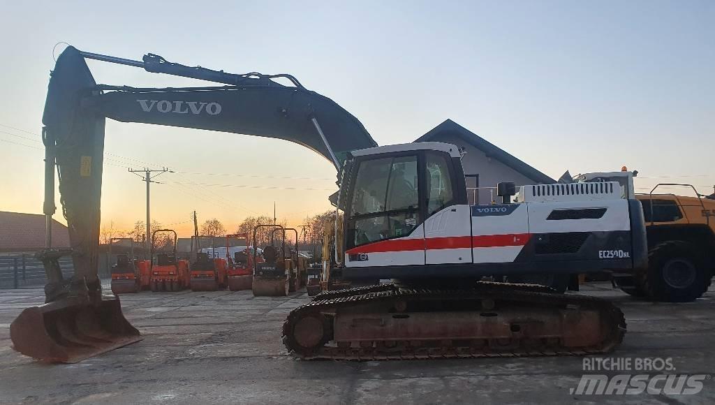 Volvo EC 250 D N L Kāpurķēžu ekskavatori