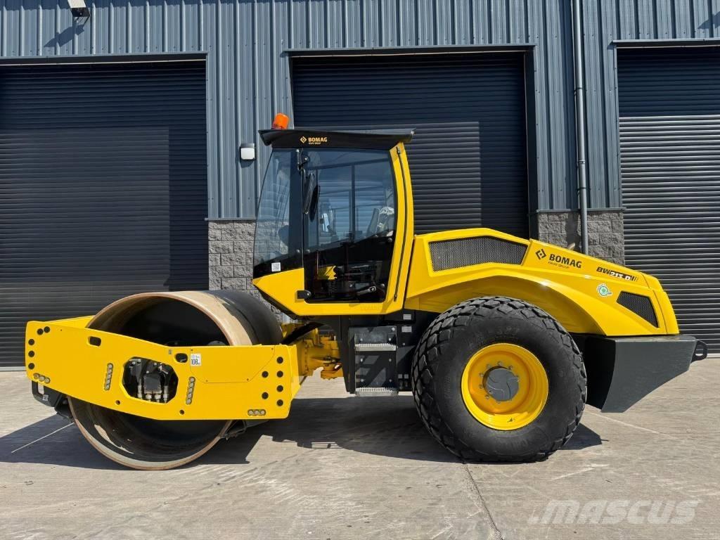 Bomag BW 213 D H-2 Vienvalča grunts veltņi