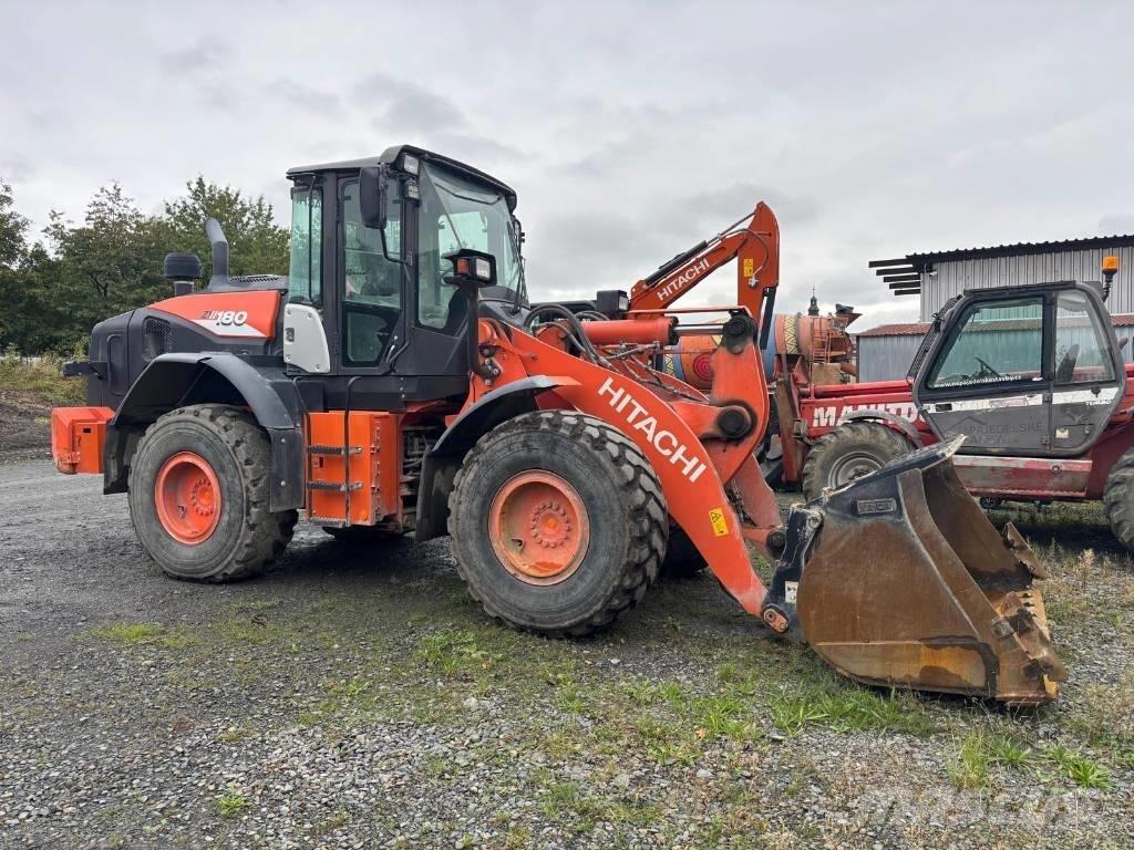 Hitachi ZW180-6 Iekrāvēji uz riteņiem