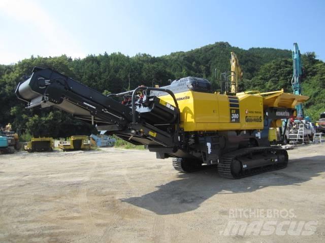 Komatsu BR380JG-3 Mobilie drupinātāji