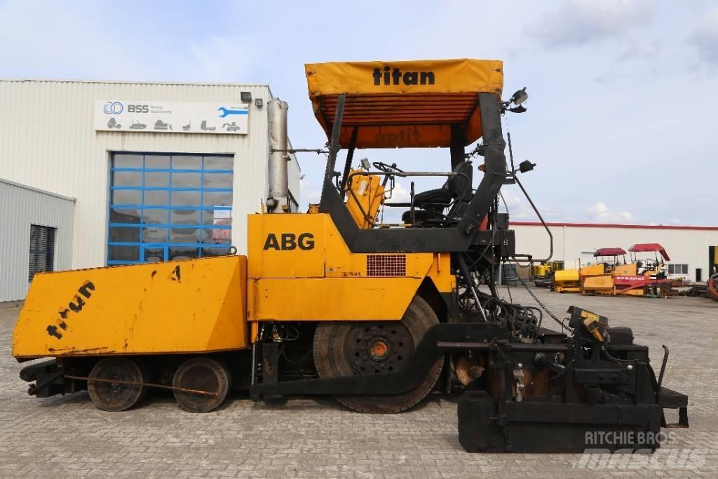 ABG Titan 455 Asfalta klājēji