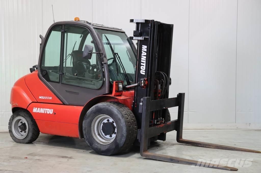 Manitou MSI 50H Tehnika ar dīzeļa dzinēju