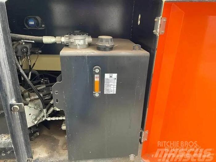 JLG 530LRT Šķerveida pacēlāji