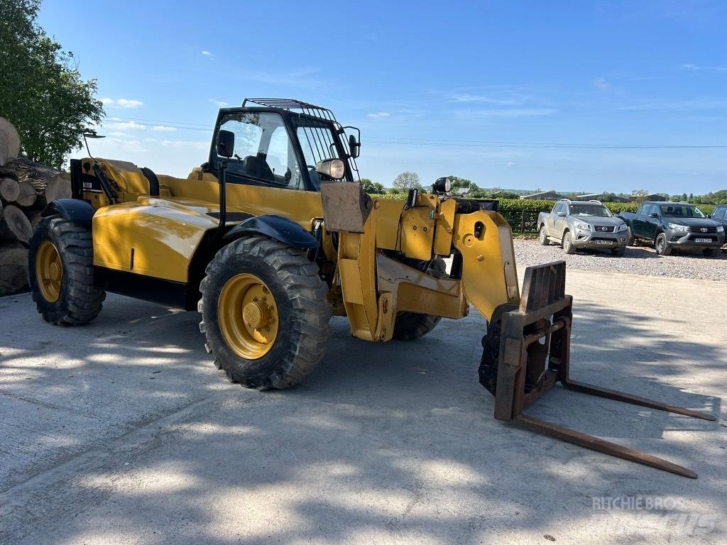 CAT TH 355 B Teleskopiskie manipulatori