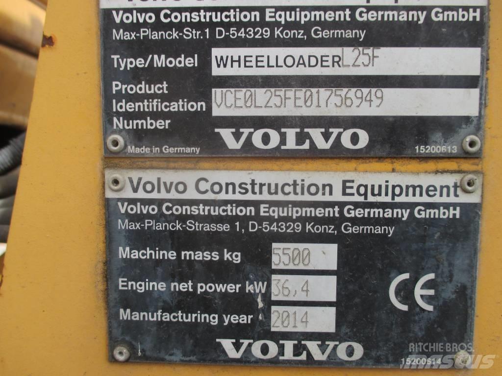 Volvo L 25 F Iekrāvēji uz riteņiem