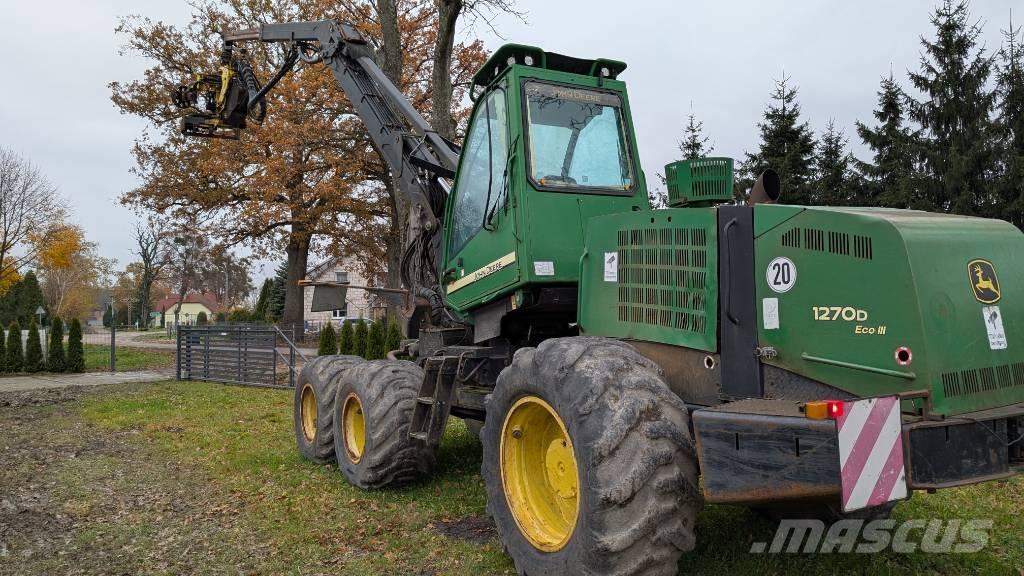 John Deere 1270 D Harvesteri