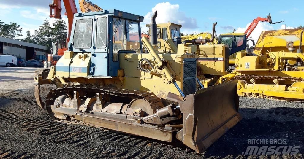 Komatsu D58E-1 Kāpurķēžu buldozeri