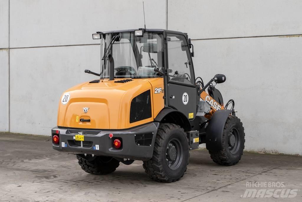 CASE 21 F XT Iekrāvēji uz riteņiem