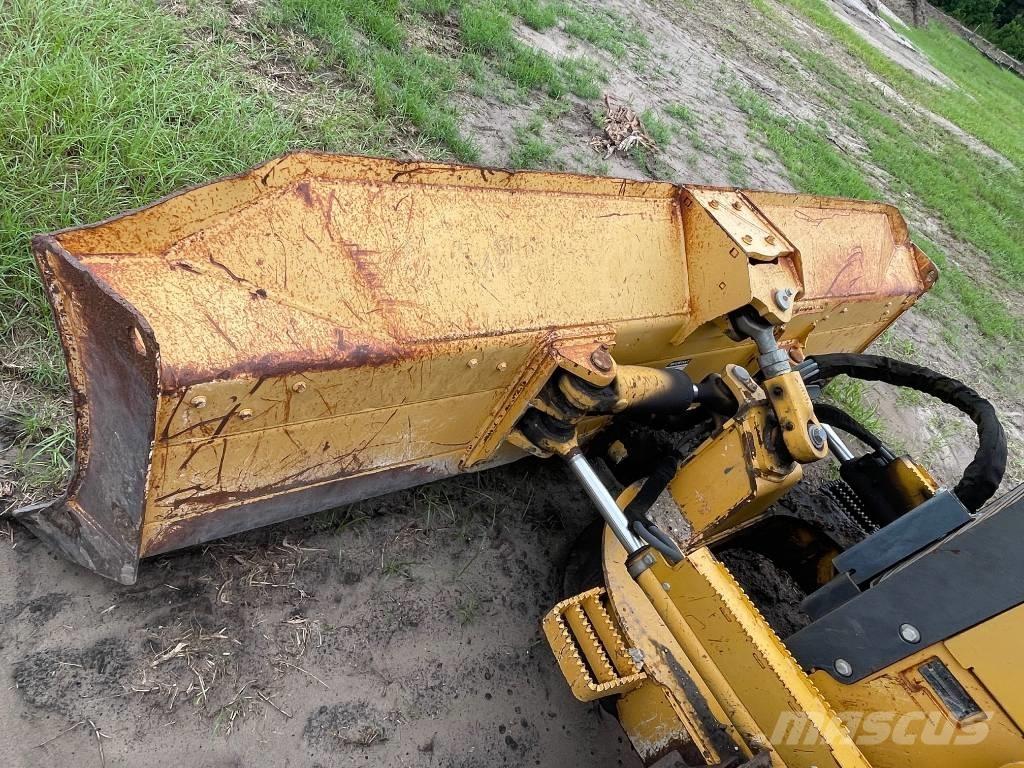 DEERE 450J LGP Kāpurķēžu buldozeri