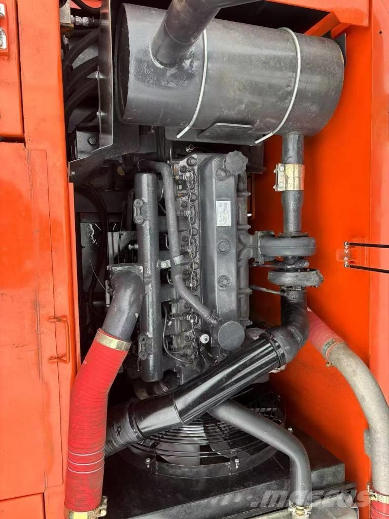 Doosan 225 LCA Kāpurķēžu ekskavatori