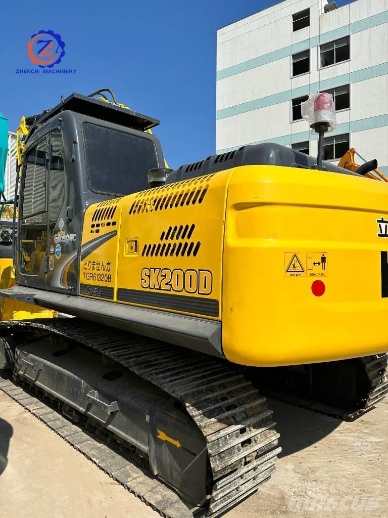Kobelco SK 200 Kāpurķēžu ekskavatori