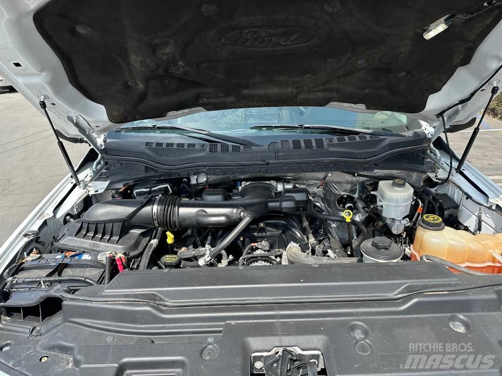 Ford F 550 Šasija ar kabīni