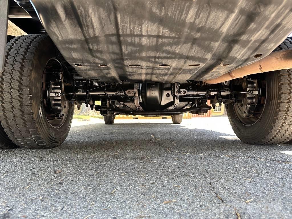 Ford F 550 Koka skaidu vedēji