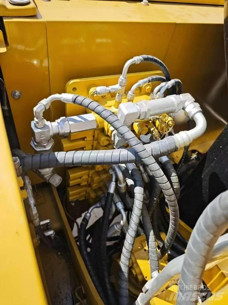 CAT 307E2 Kāpurķēžu ekskavatori