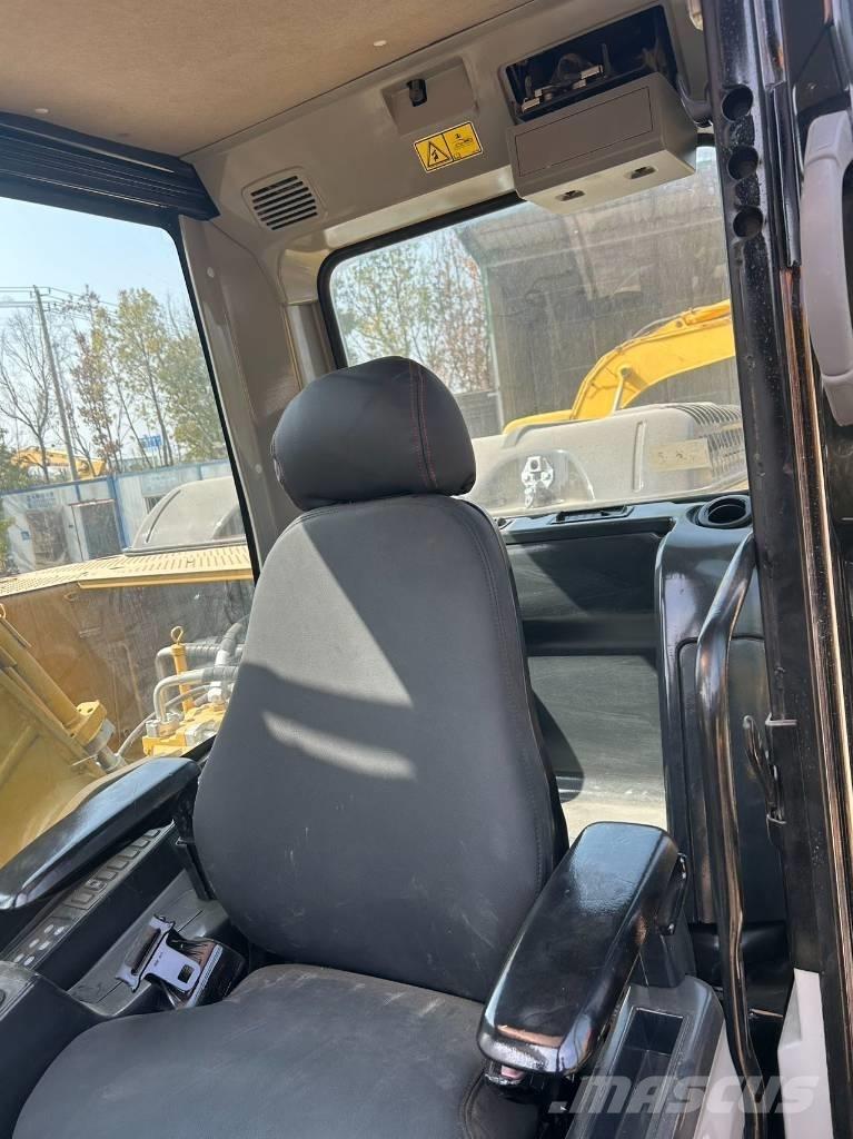 CAT 325 D Vidēja lieluma ekskavatori 7 t - 12 t