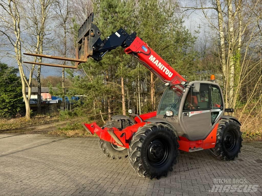Manitou MT 1030 S T Teleskopiskie manipulatori
