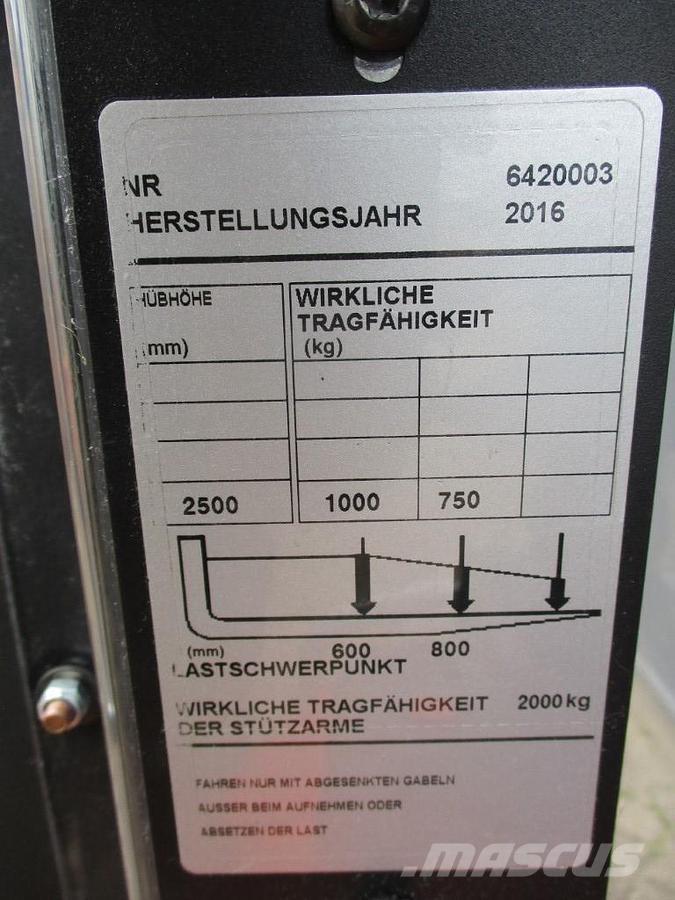 BT SPE200D Hidrauliskās stalažas ar platformu