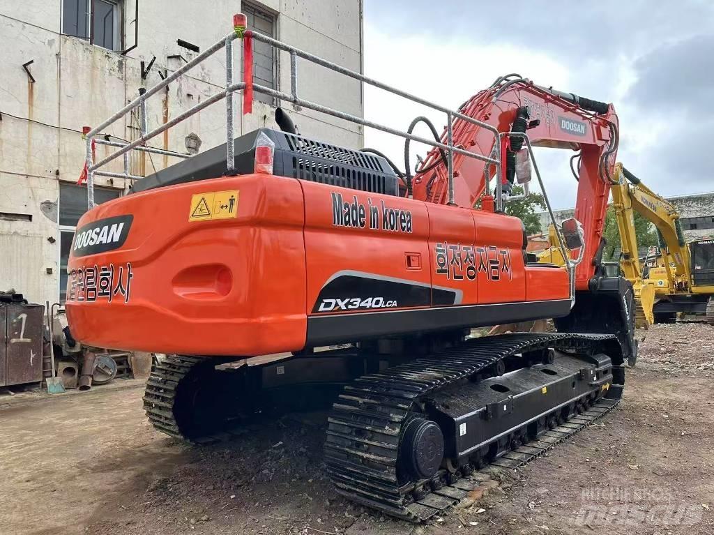Doosan DX 340 LCA Kāpurķēžu ekskavatori