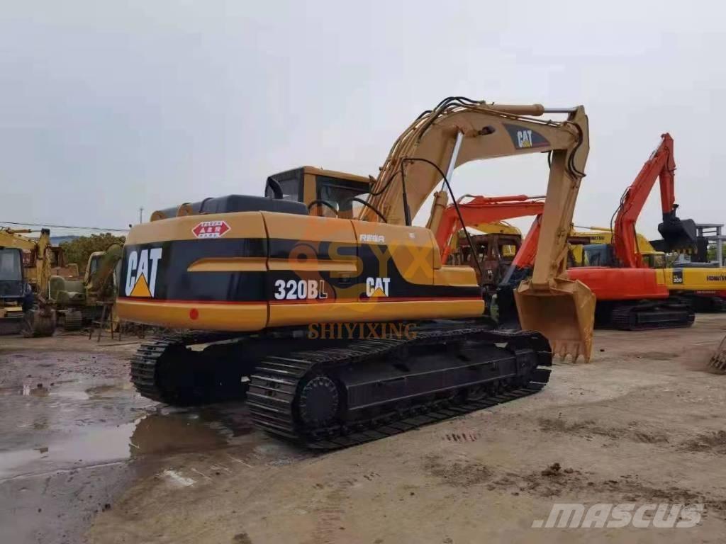 CAT 320 B Kāpurķēžu ekskavatori