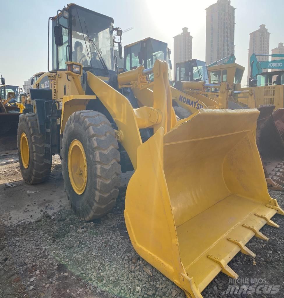 Komatsu WA 320-5 Iekrāvēji uz riteņiem