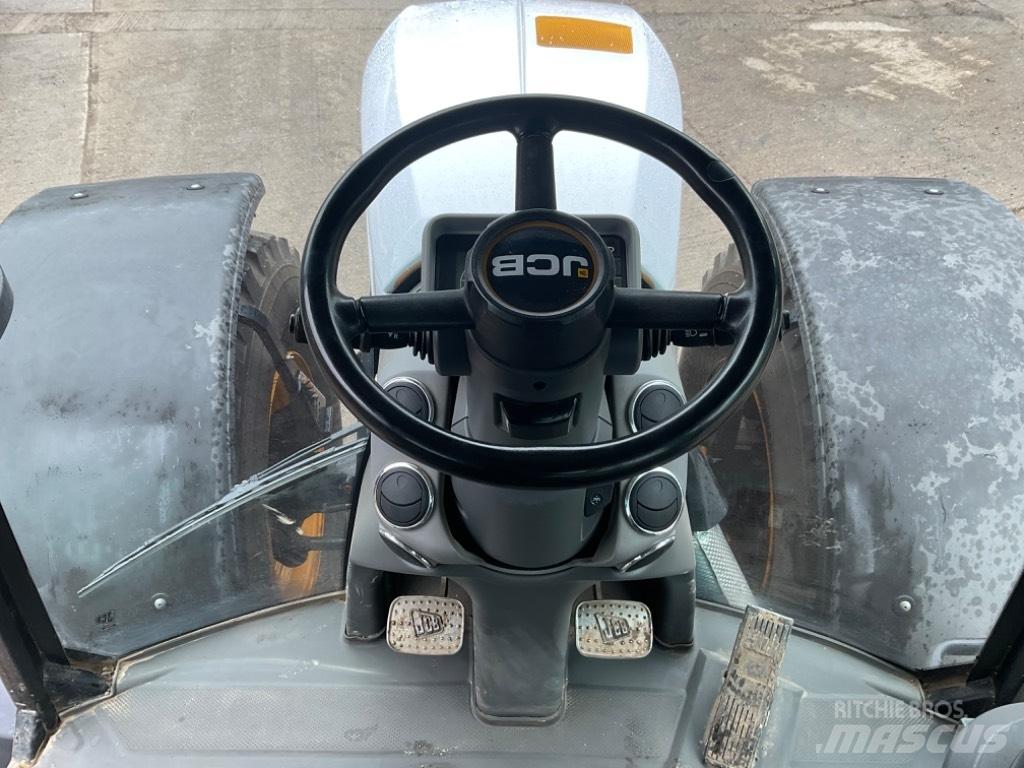JCB Fastrac 4220 Traktori