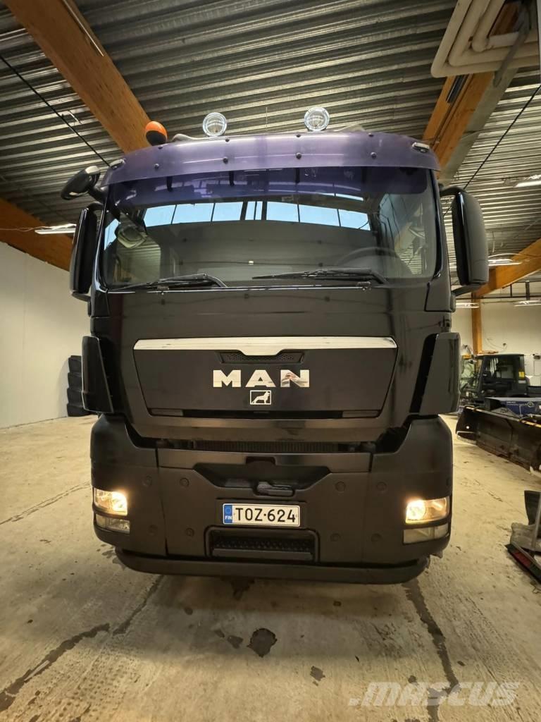 MAN TGX 35.540 Treileri ar āķi
