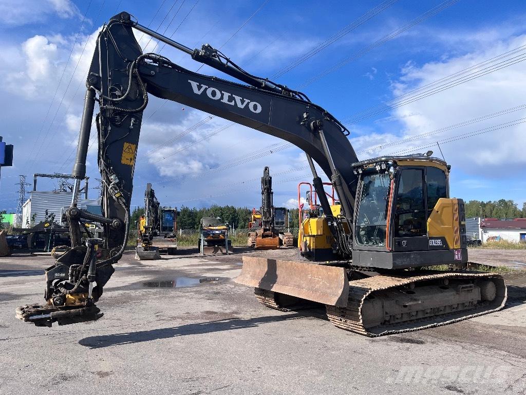 Volvo ECR 235 E Kāpurķēžu ekskavatori