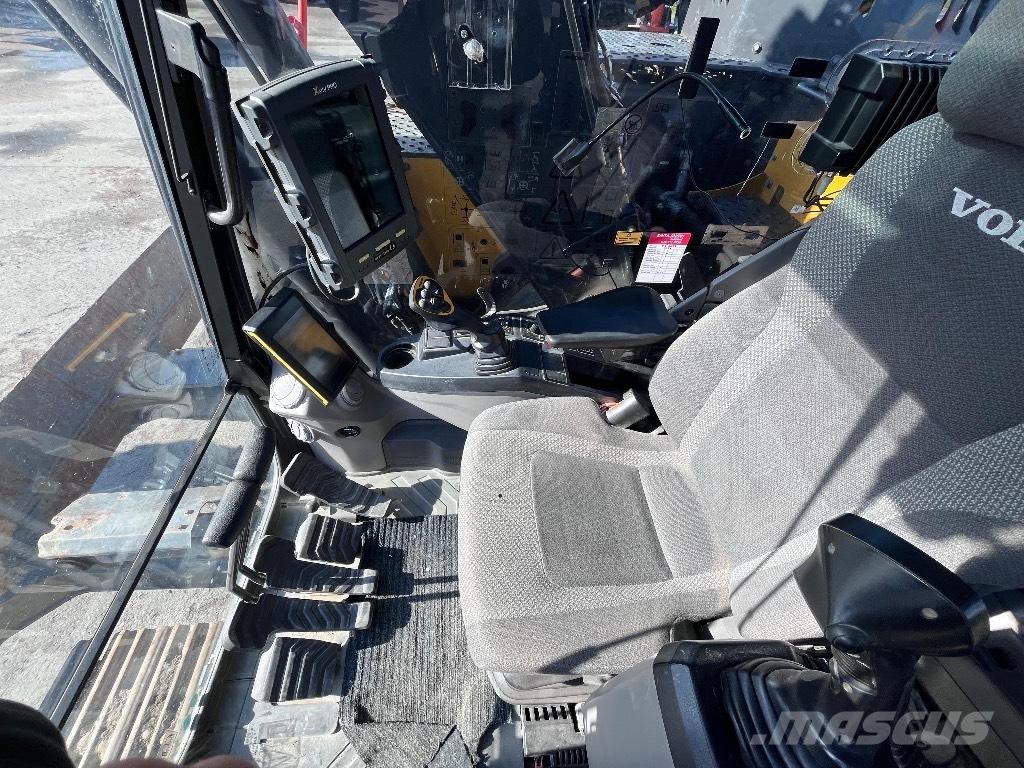 Volvo ECR 235 E Kāpurķēžu ekskavatori