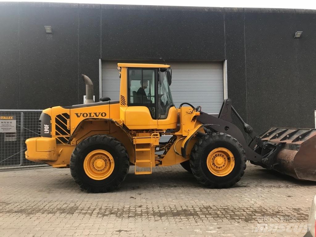 Volvo L90F Iekrāvēji uz riteņiem