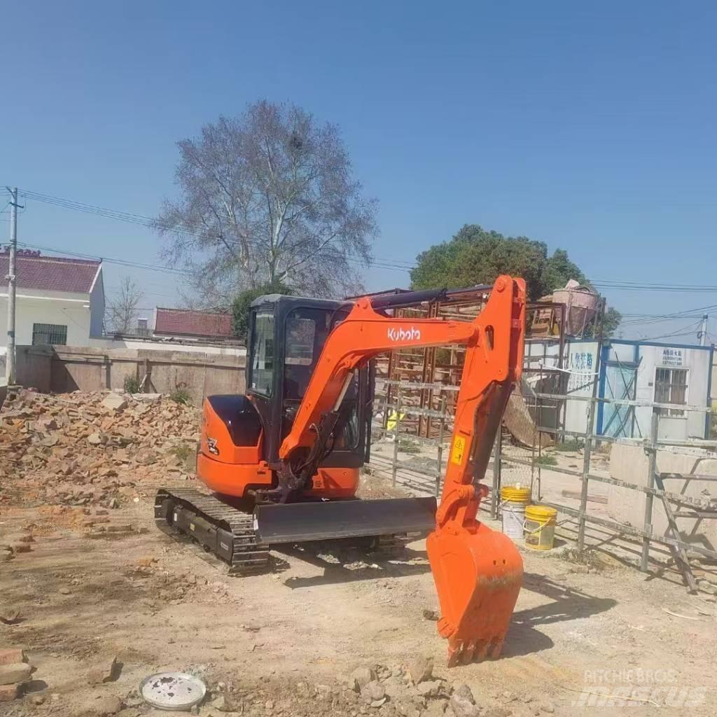 Kubota U 27 Mini ekskavatori < 7 t