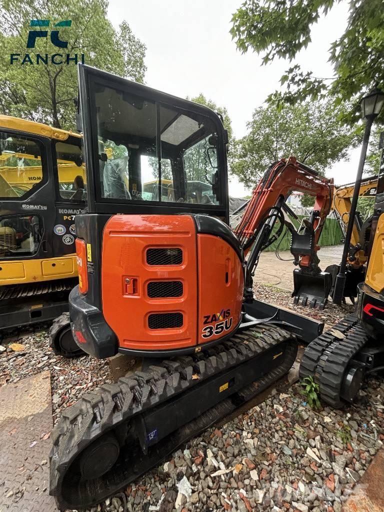 Hitachi ZX35 Kāpurķēžu ekskavatori