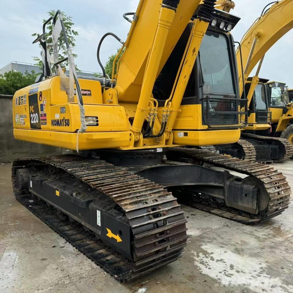 Komatsu PC 220-8 Kāpurķēžu ekskavatori