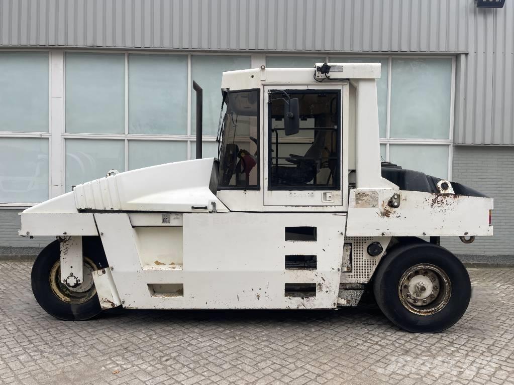 CAT PS 300 B Divvalču grunts veltņi