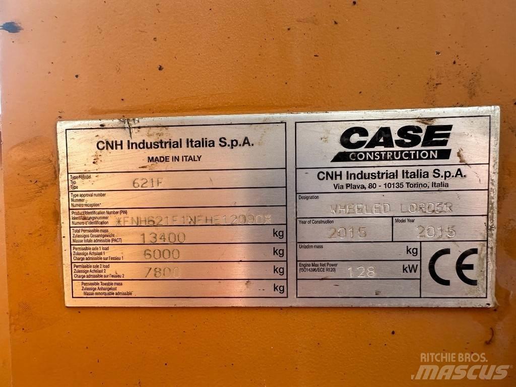 CASE 621 F Iekrāvēji uz riteņiem