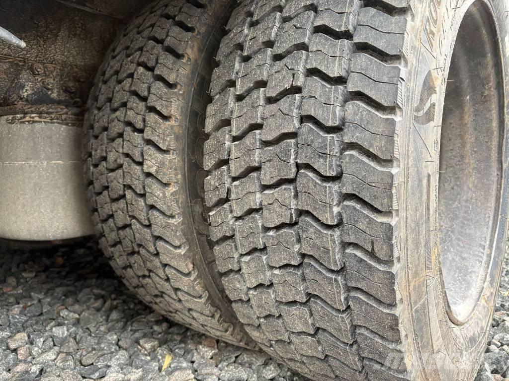 Scania 114G 340 Smagās mašīnas ar celtni