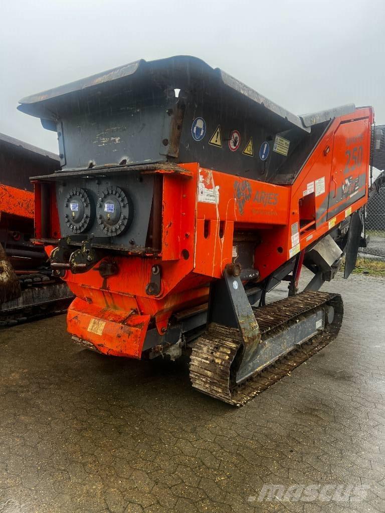 Arjes Impaktor 250 Būvniecība- Citi