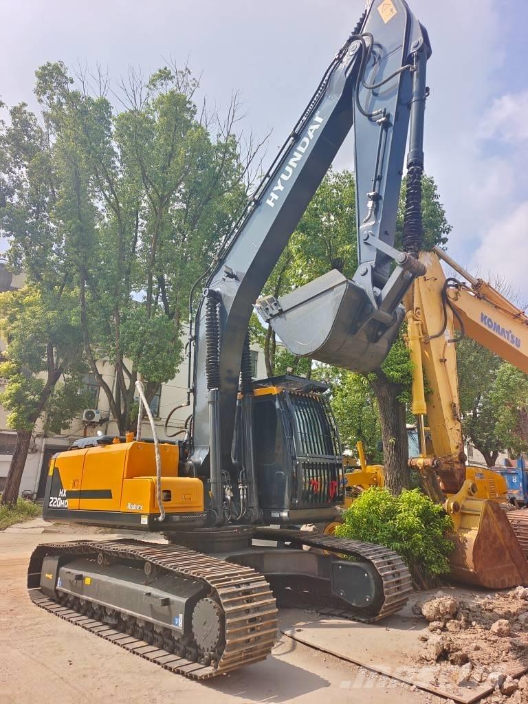 Hyundai HX 220 HD Kāpurķēžu ekskavatori