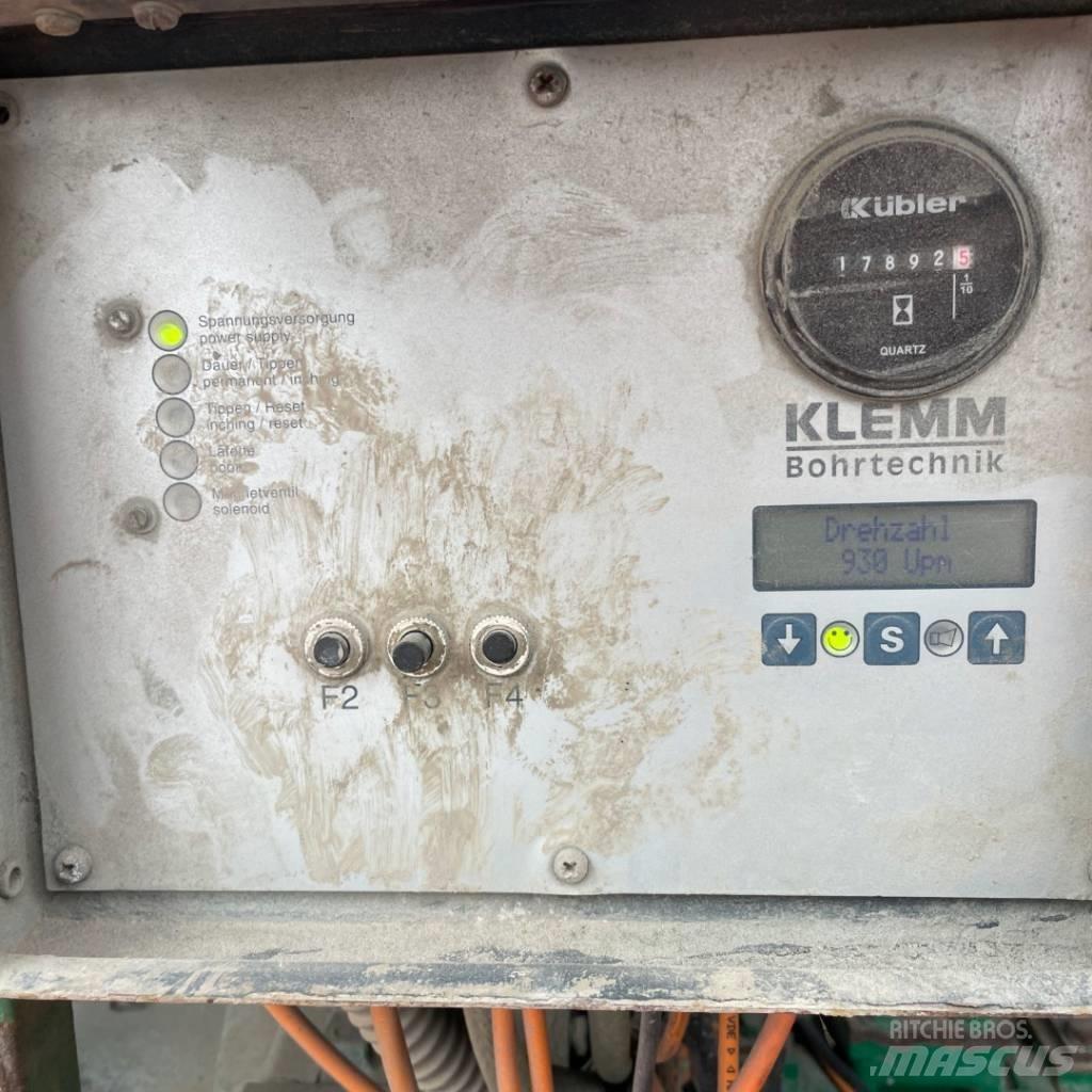 Klemm KR 803-1 Akas urbšanas iekārtas