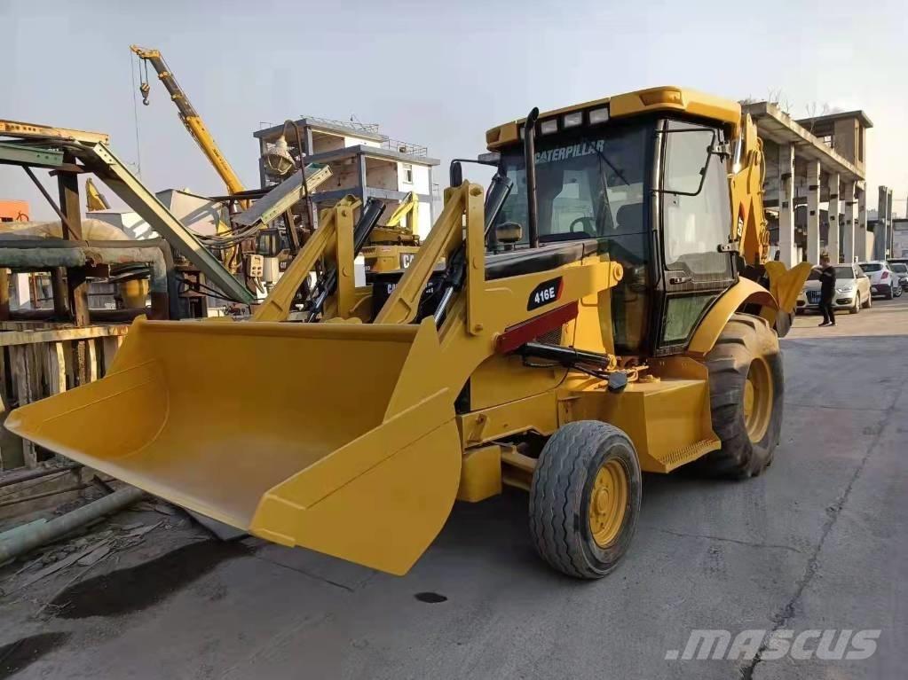 CAT 416E Ekskavatori-iekrāvēji