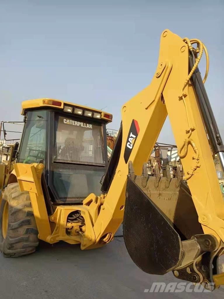 CAT 416E Ekskavatori-iekrāvēji