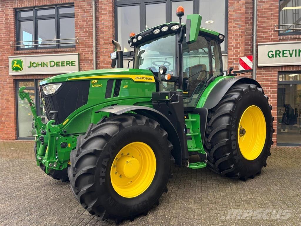 John Deere 6R215 Traktori