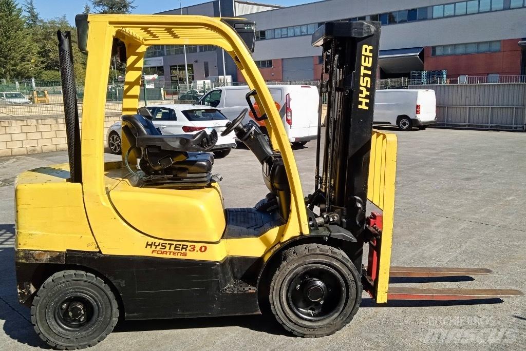 Hyster H 30 FT Tehnika ar dīzeļa dzinēju
